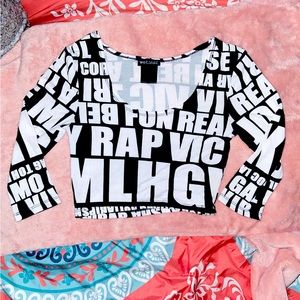 Printed long sleeve crop top